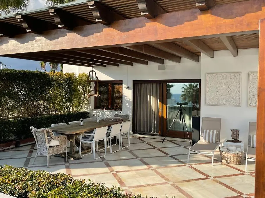 Apartment Luxurious And Light 3 Bedroom Penthouse Estepona