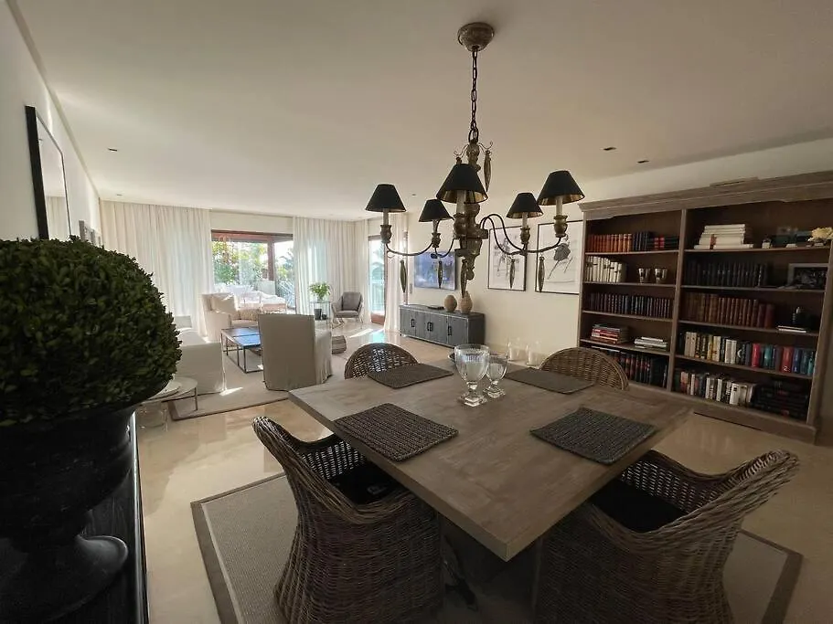 Luxurious And Light 3 Bedroom Penthouse Estepona 0*,