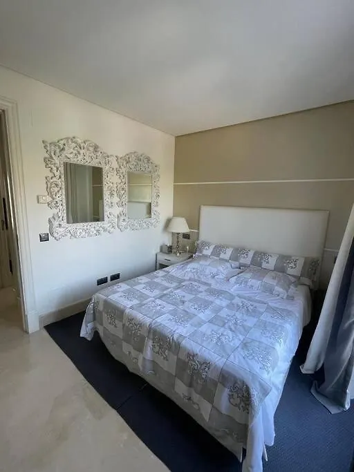 Apartment Luxurious And Light 3 Bedroom Penthouse Estepona