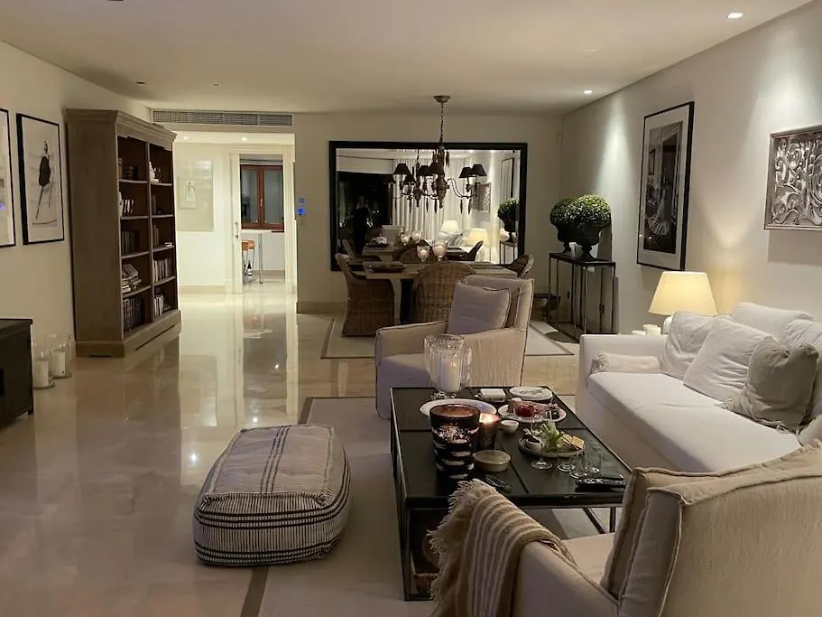 Luxurious And Light 3 Bedroom Penthouse Estepona