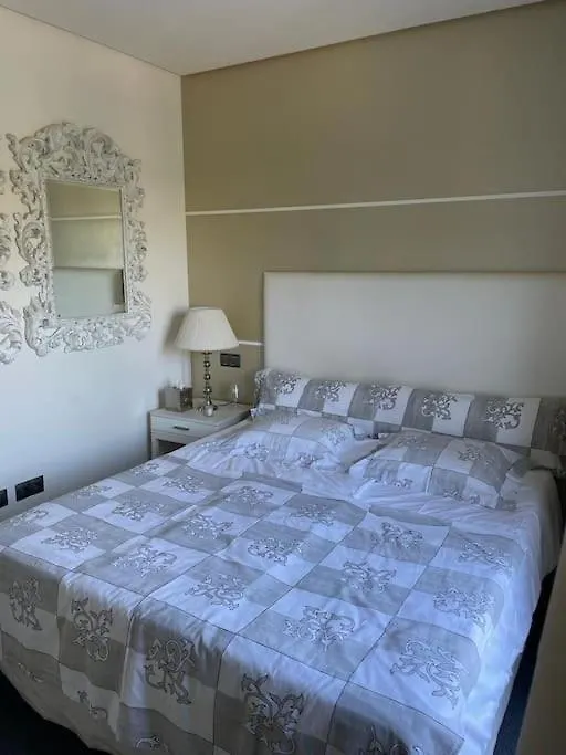 Apartment Luxurious And Light 3 Bedroom Penthouse Estepona